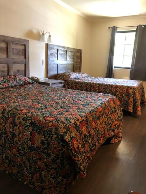 Sierra Crossing Motel Bloomington Luaran gambar