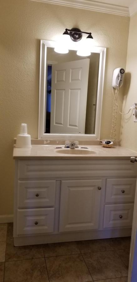 Sierra Crossing Motel Bloomington Luaran gambar